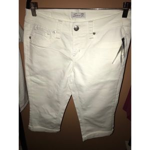 Seven7 White Capris